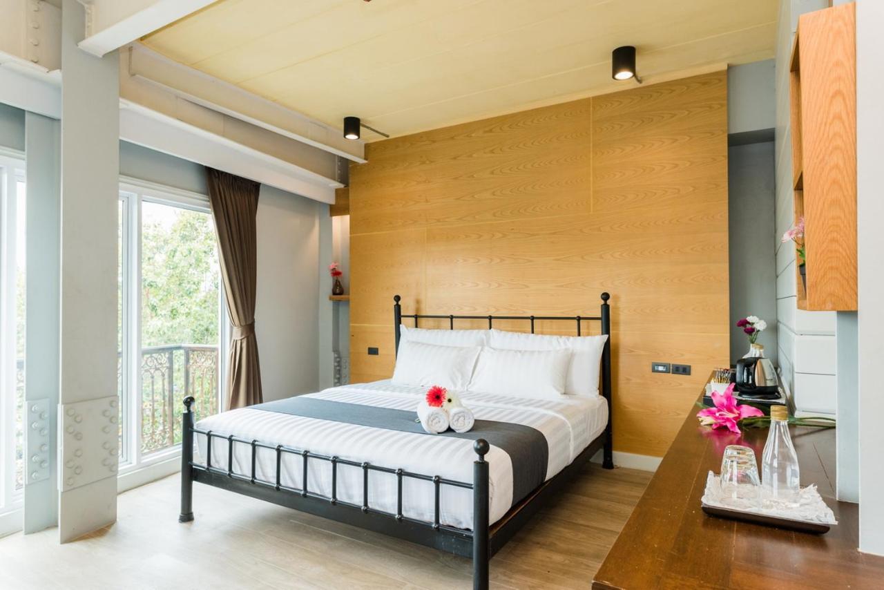 Dang Derm In The Park Khaosan Hotell Bangkok Rum bild